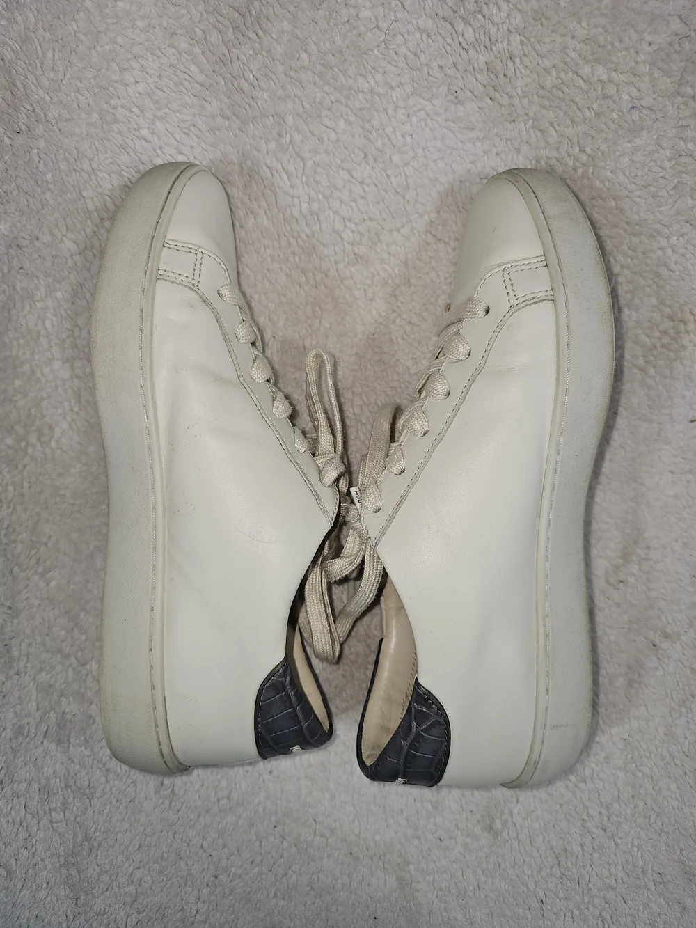Tory Burch White Logo Sneakers Shoes size 7.5